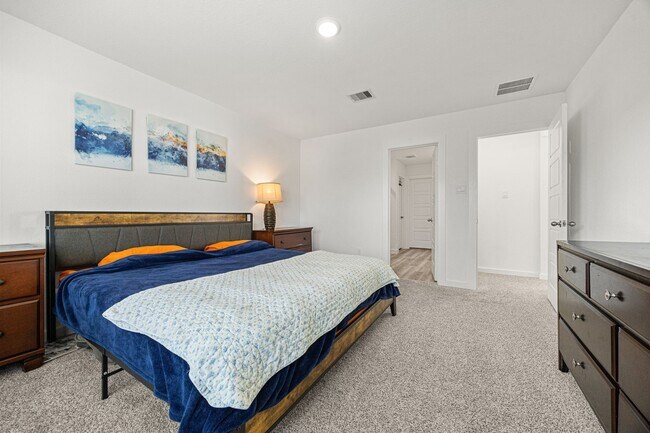 Building Photo - 12313 Churchill downs Dr