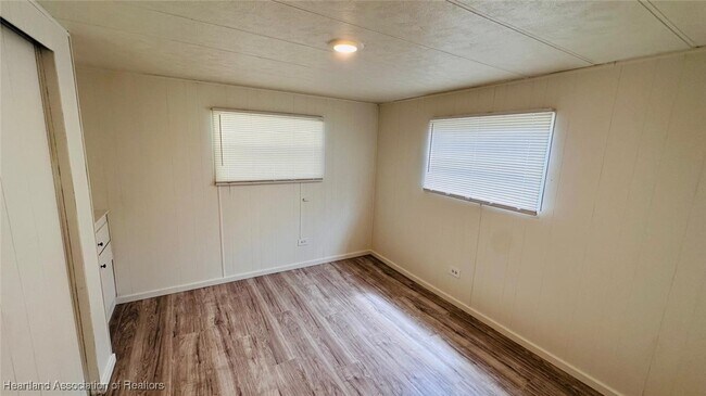 Building Photo - 4701 Ferdinand Ave
