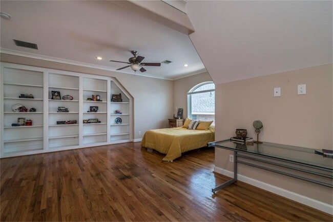 Building Photo - 15306 Coastal Oak Ct