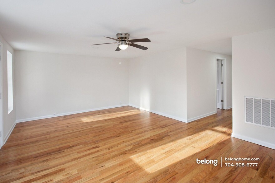 Building Photo - 313 Derr St