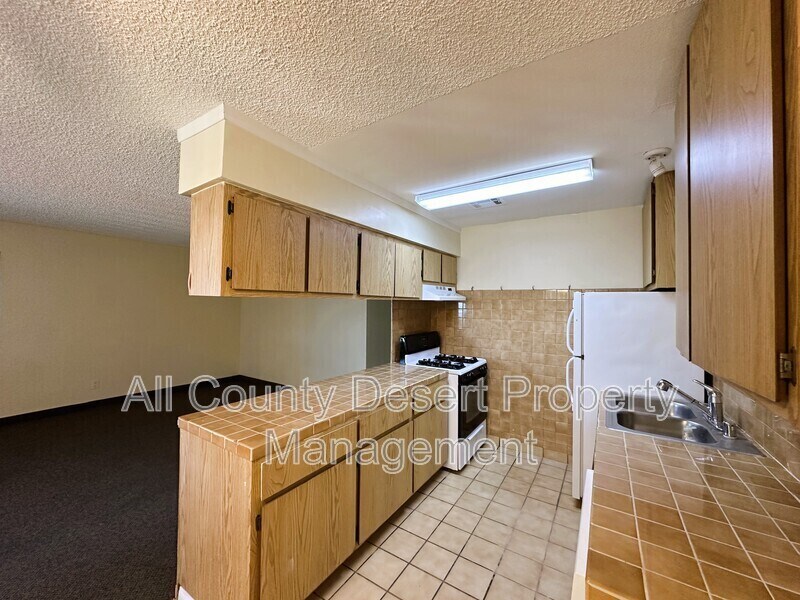 Building Photo - 13079 Eliseo Rd