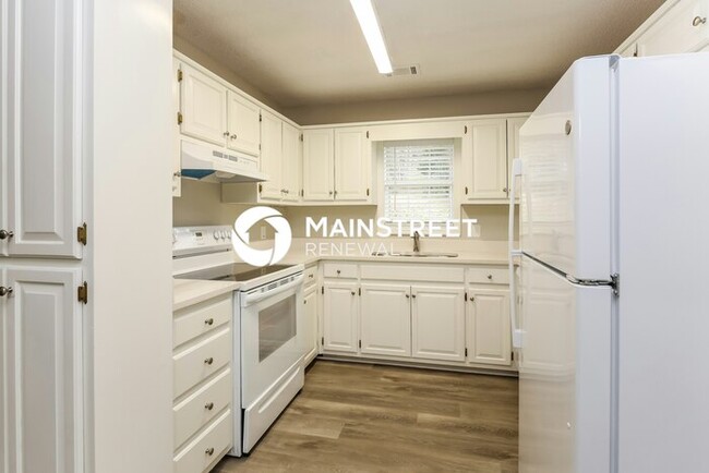 Building Photo - 2535 Valient Dr