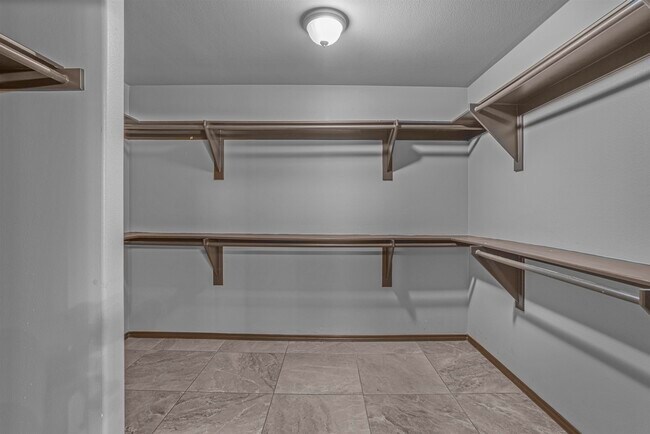 Building Photo - 5528 Somerville St