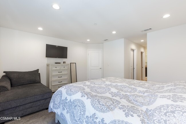 Building Photo - 327 Newbury Vista Ln