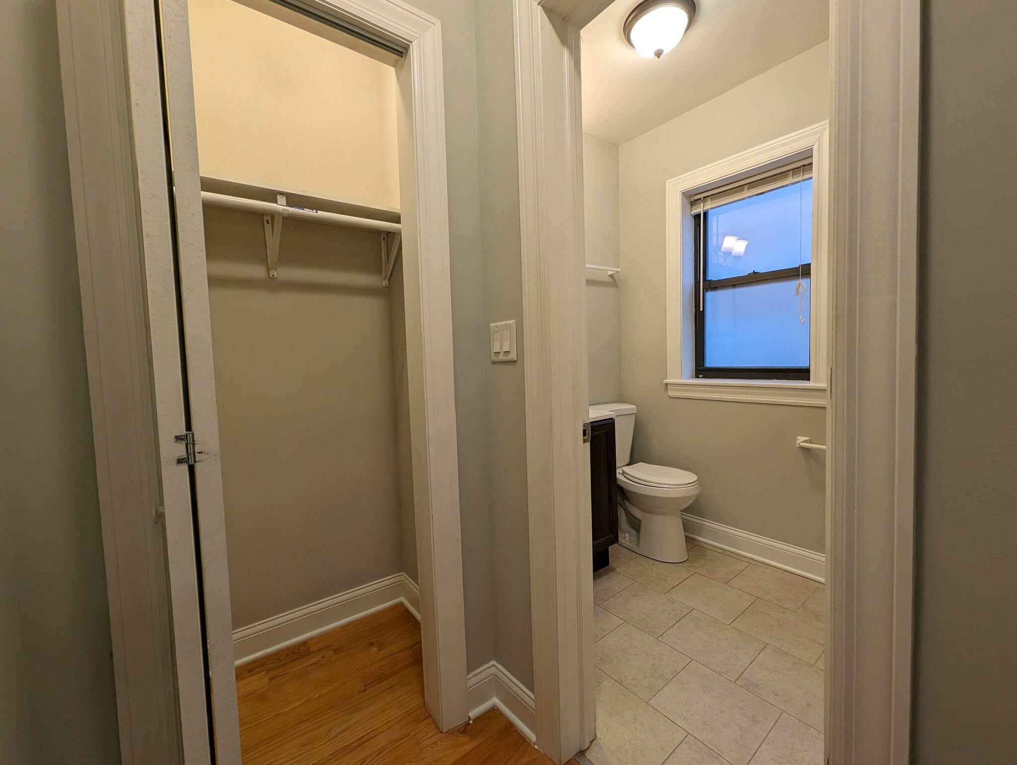 Building Photo - 832 W Wolfram St