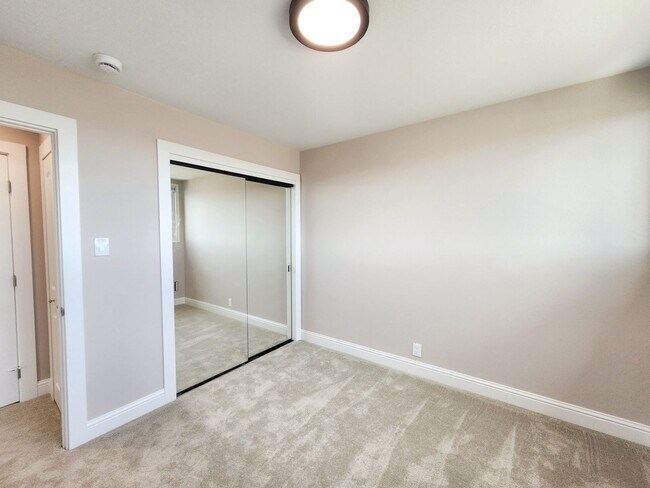 Building Photo - 3 bedroom Daly city home