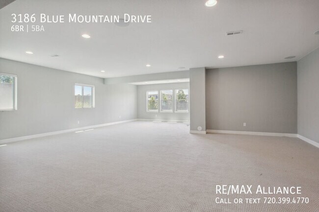Building Photo - 3186 Blue Mountain Dr