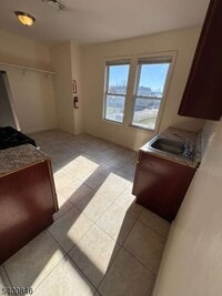 Building Photo - 209 21st St