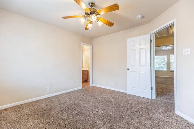 Building Photo - 630 Hookberry Trail