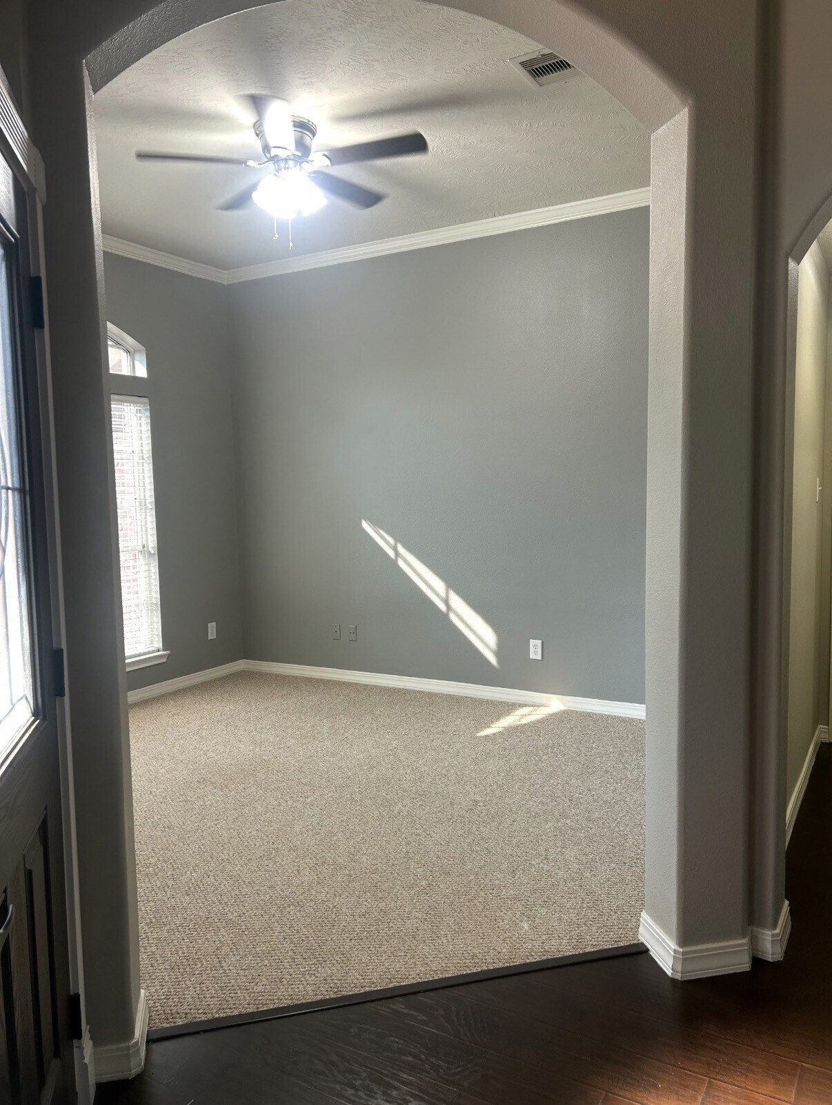 Building Photo - 3527 Pine Valley Dr