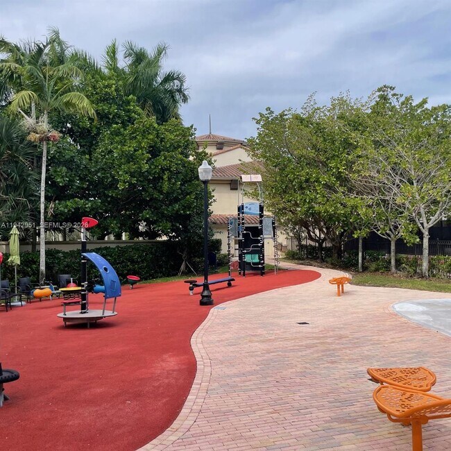 Building Photo - 3020 NW 125th Ave