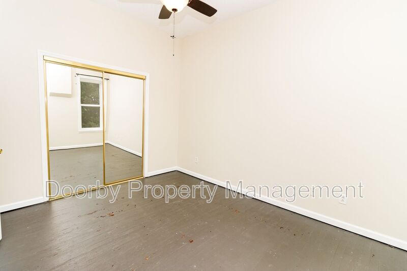 Building Photo - 1815 Bailey Ave