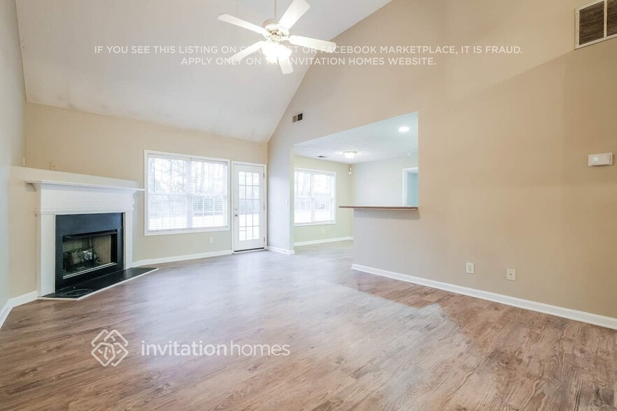 Building Photo - 811 Tucker Trail