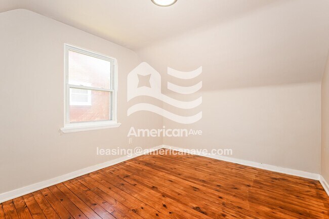 Building Photo - 1727 Wesley St