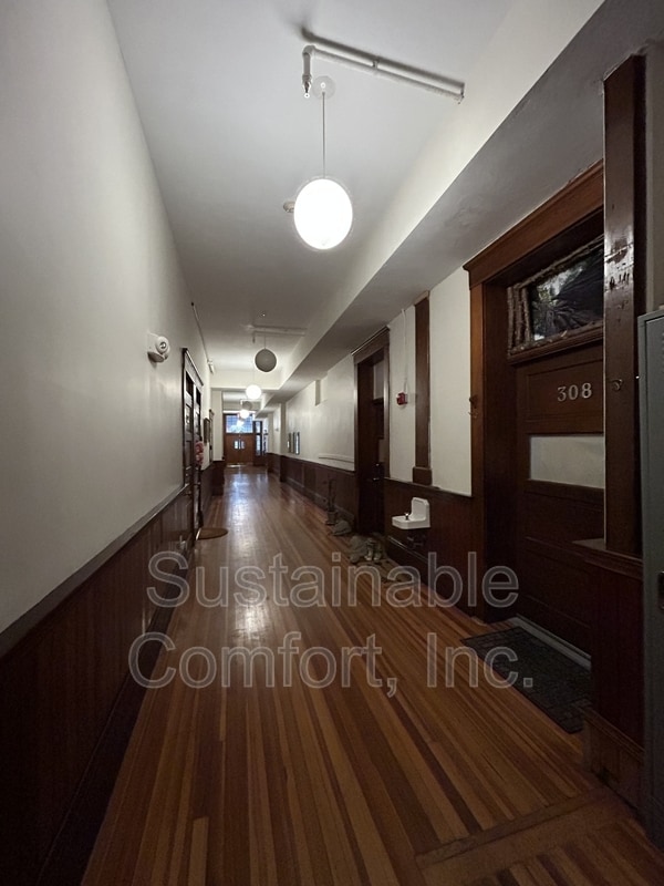 Building Photo - 28 Adams St