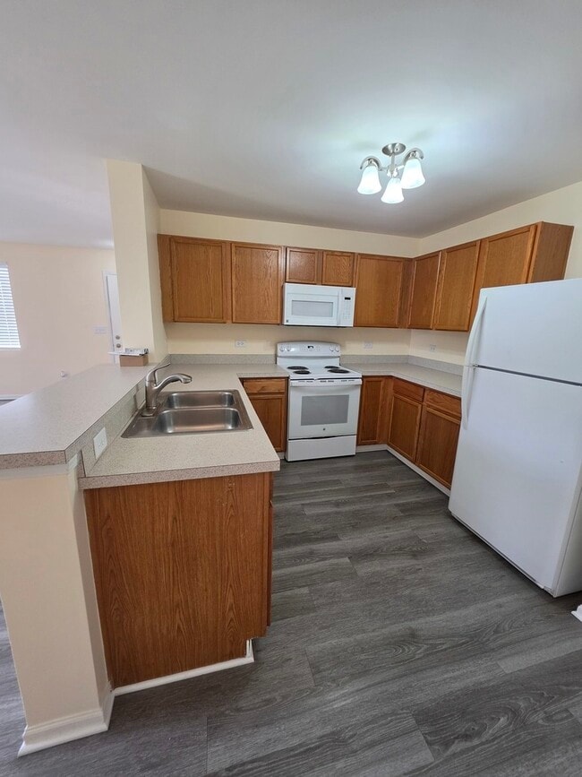 Building Photo - 101 Silverstone Dr