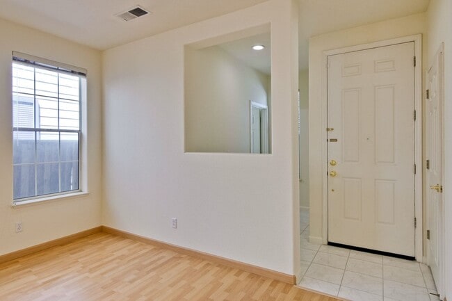 Building Photo - Spacious 4-Bedroom Home on Private Cul-De-Sac | No HOA | Custom Closets, New Floors & Lush Backya...