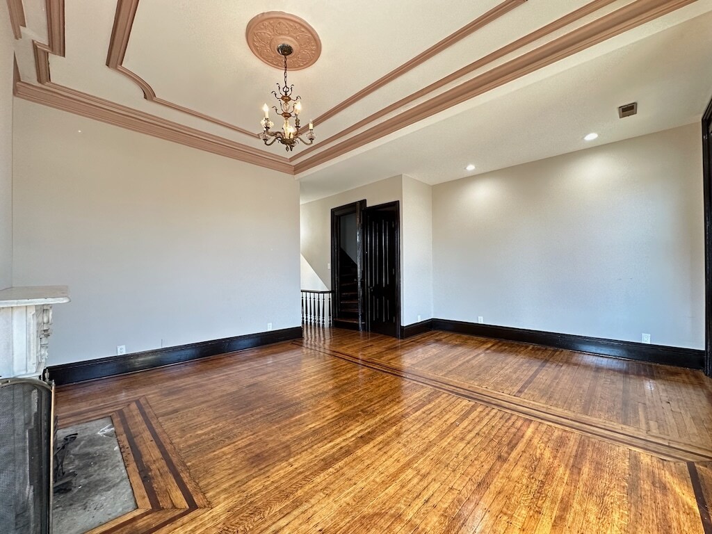 Building Photo - 320 S Ashland Ave