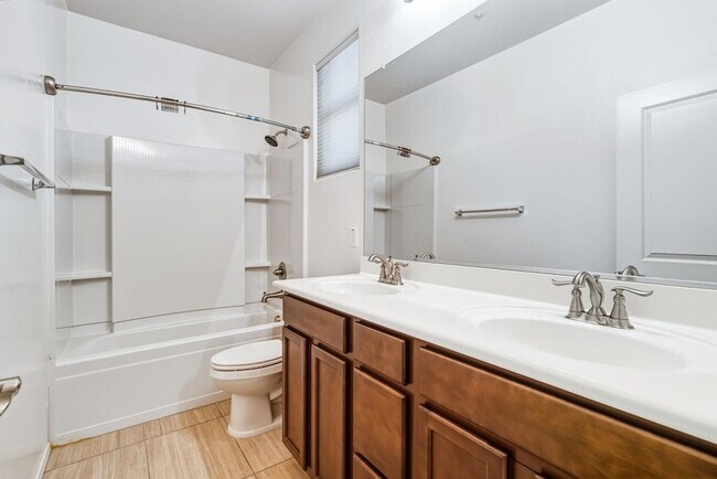 Building Photo - 9233 W Dreyfus Dr