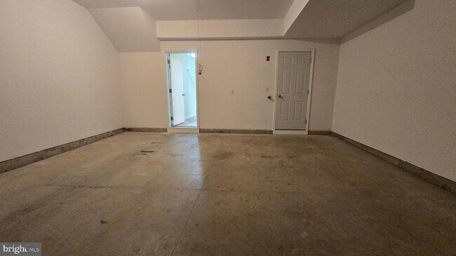Building Photo - 47 Tyndall Trl