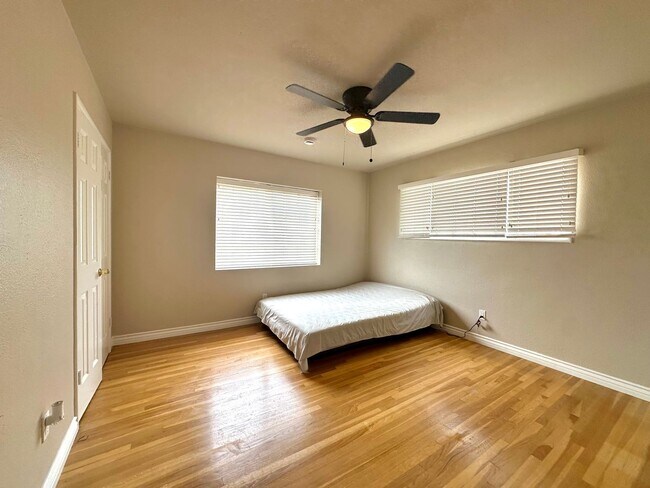Building Photo - Newly Remodeled | 4 Bedrooms (2 Masters) |...