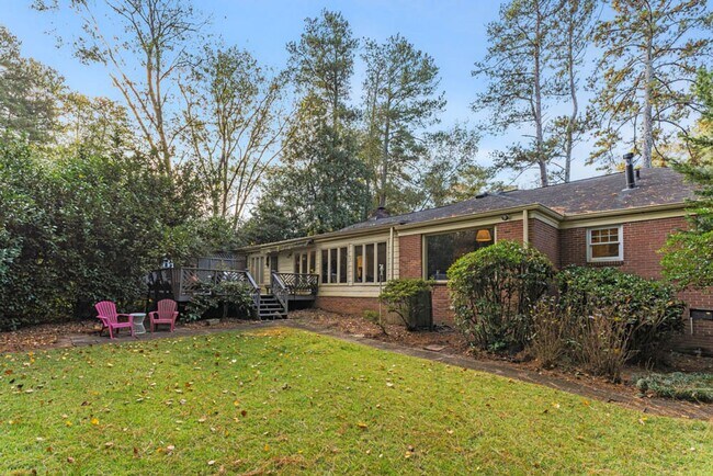 Building Photo - Spacious Briarcliff Woods home!!