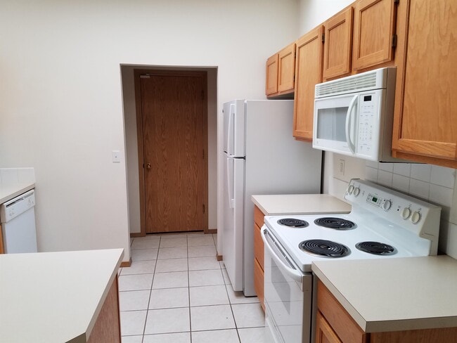 Building Photo - 8717 Wallingford Ln NE