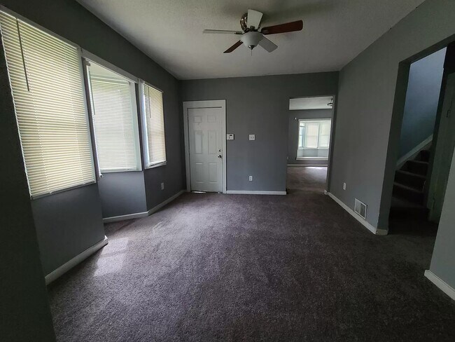 Building Photo - 3-bedroom, 2-bathroom home located in the heart of Kansas City, MO