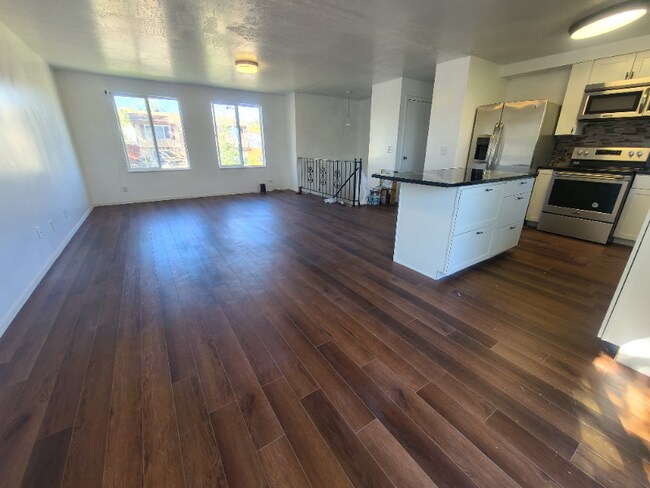 Building Photo - 5453 S 5425 W