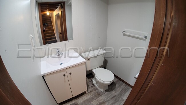 Building Photo - 2082 High Dr SE