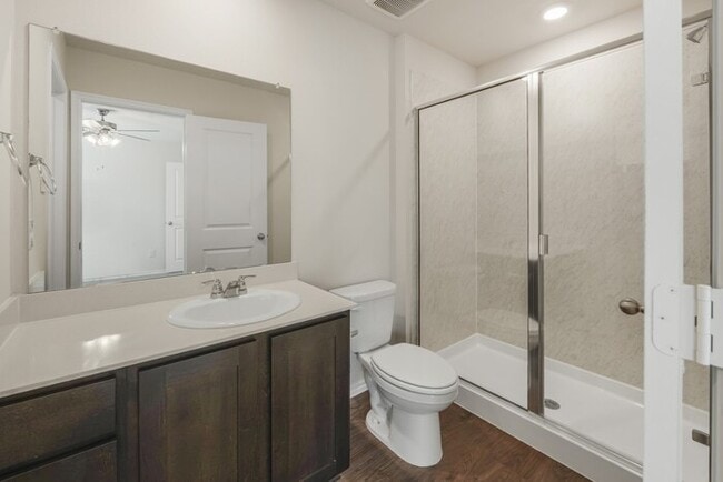 Building Photo - 322 Tall Cedar Wy