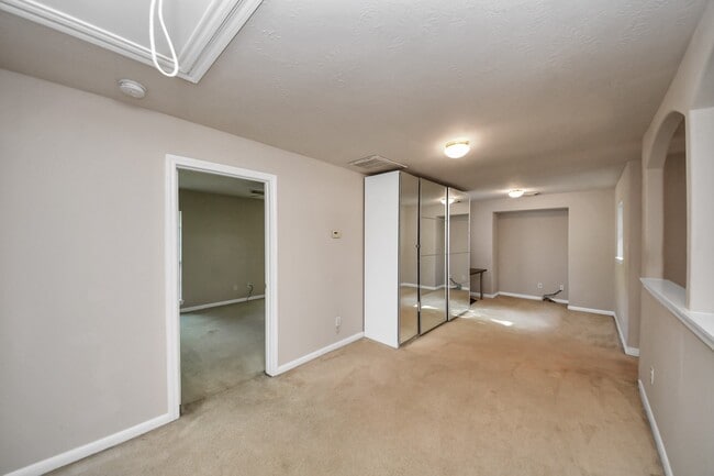 Building Photo - 3211 Carmel Valley Dr