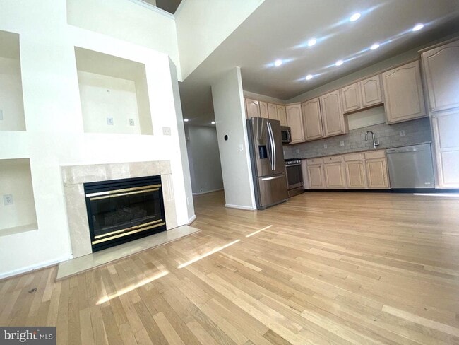 Building Photo - 372 Tuvira Ln