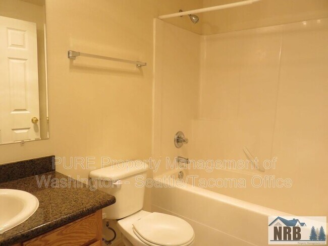 Building Photo - 4043 S Warner St