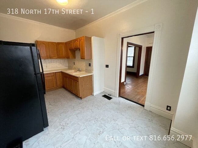 Building Photo - 318 N 17th St