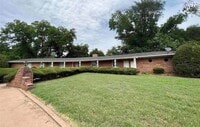 Building Photo - 722 Maple St