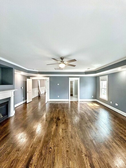 Building Photo - 900 N 27th St