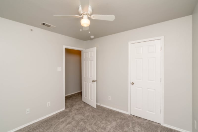 Building Photo - 10806 Mathom Landing