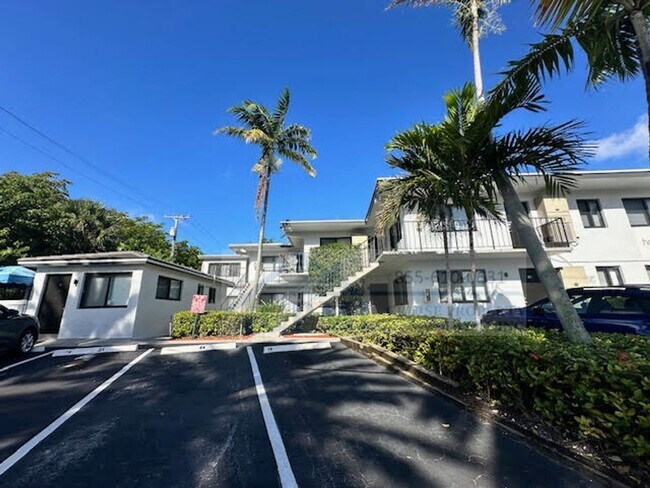 Interior Photo - Harbor Beach - 1790 SE 23 Ave Ft. Lauderda...