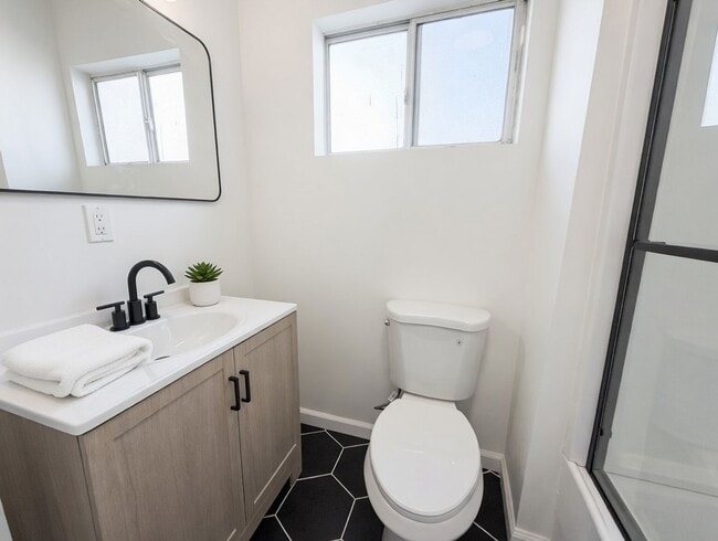 Building Photo - 1109 Exposition Blvd