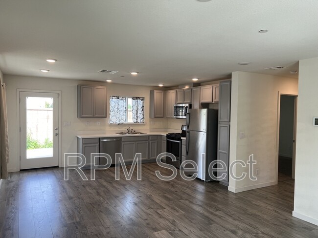 Building Photo - 4360 White Ash Ln