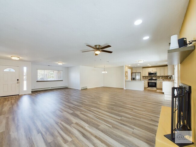 Building Photo - Beautifully Remodeled single Level Home Av...