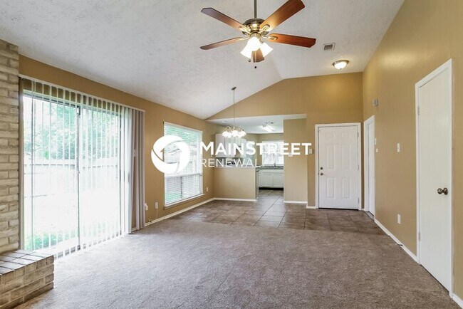 Building Photo - 3 Bedroom Pet-Friendly Home in Humble, TX with Main Street Renewal