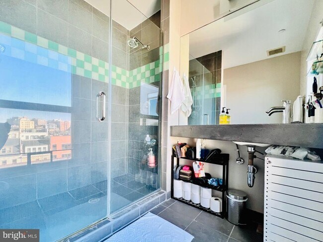 Building Photo - 2410 17th St NW