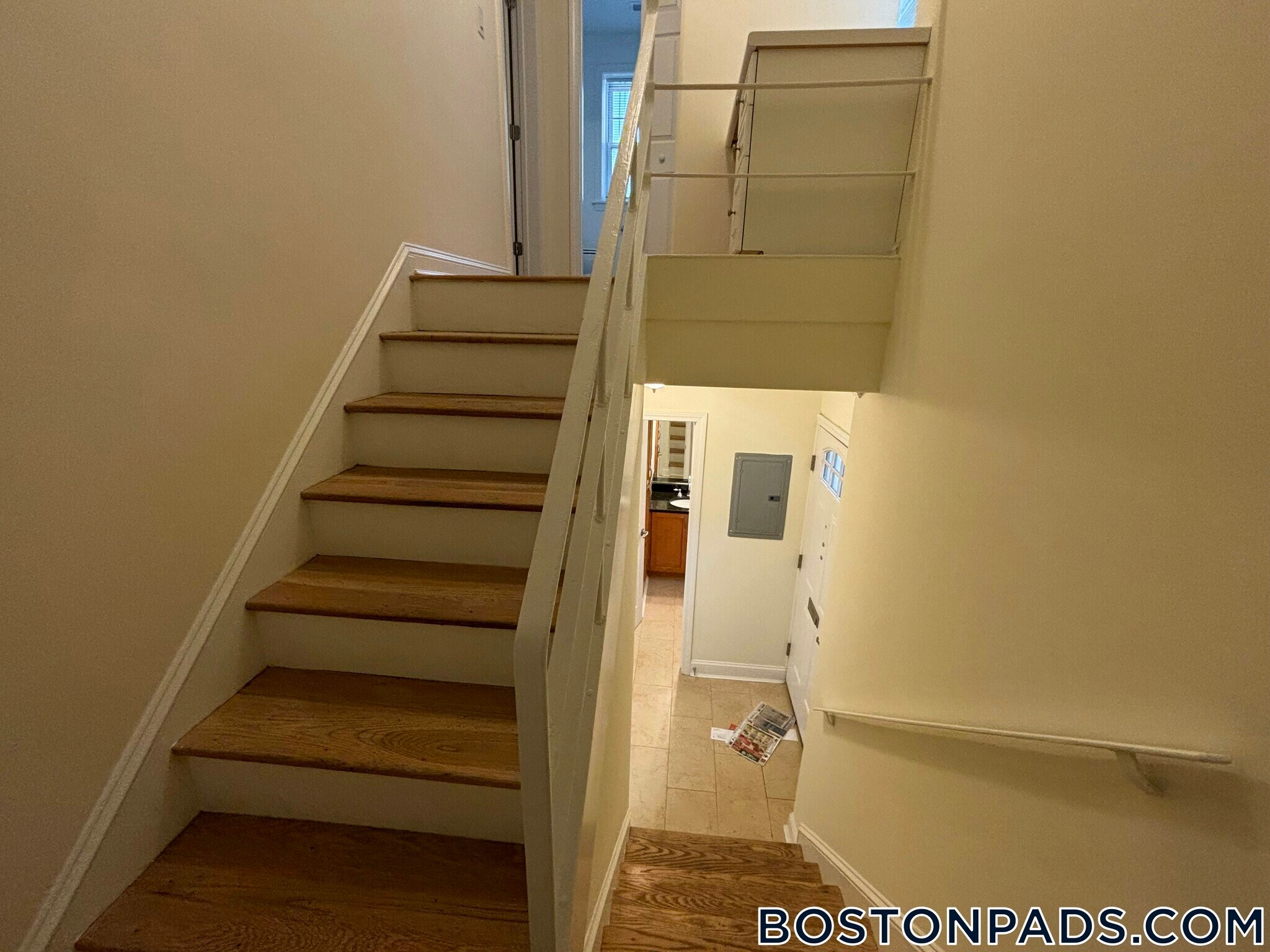 Building Photo - 182 Sherman Rd