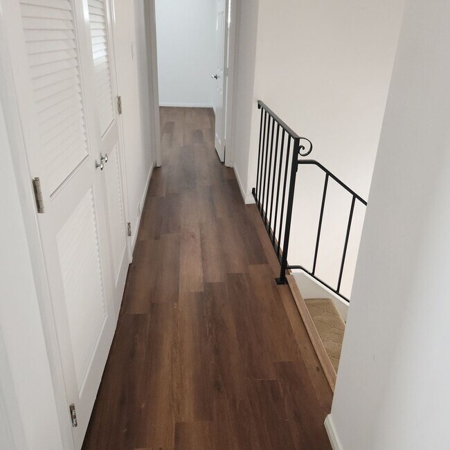 Building Photo - Clairemont Home Just remodeled 3 bed 3 bat...