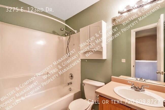 Building Photo - Updated Townhouse in THORNTON!!!!