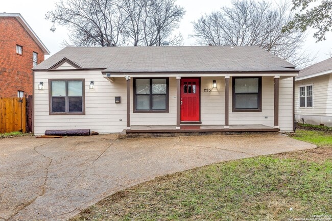 Primary Photo - 223 Kayton Ave
