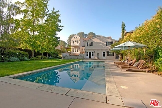 Building Photo - 10253 Valley Spring Ln