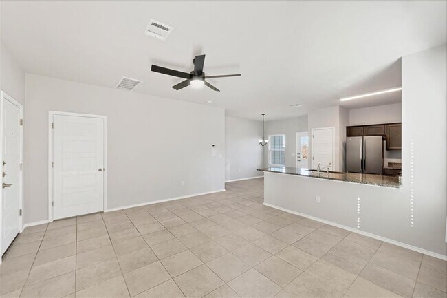 Building Photo - 1202 Garland Rd